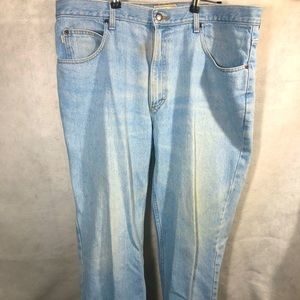 L.L bean natural fit 38x29 jeans